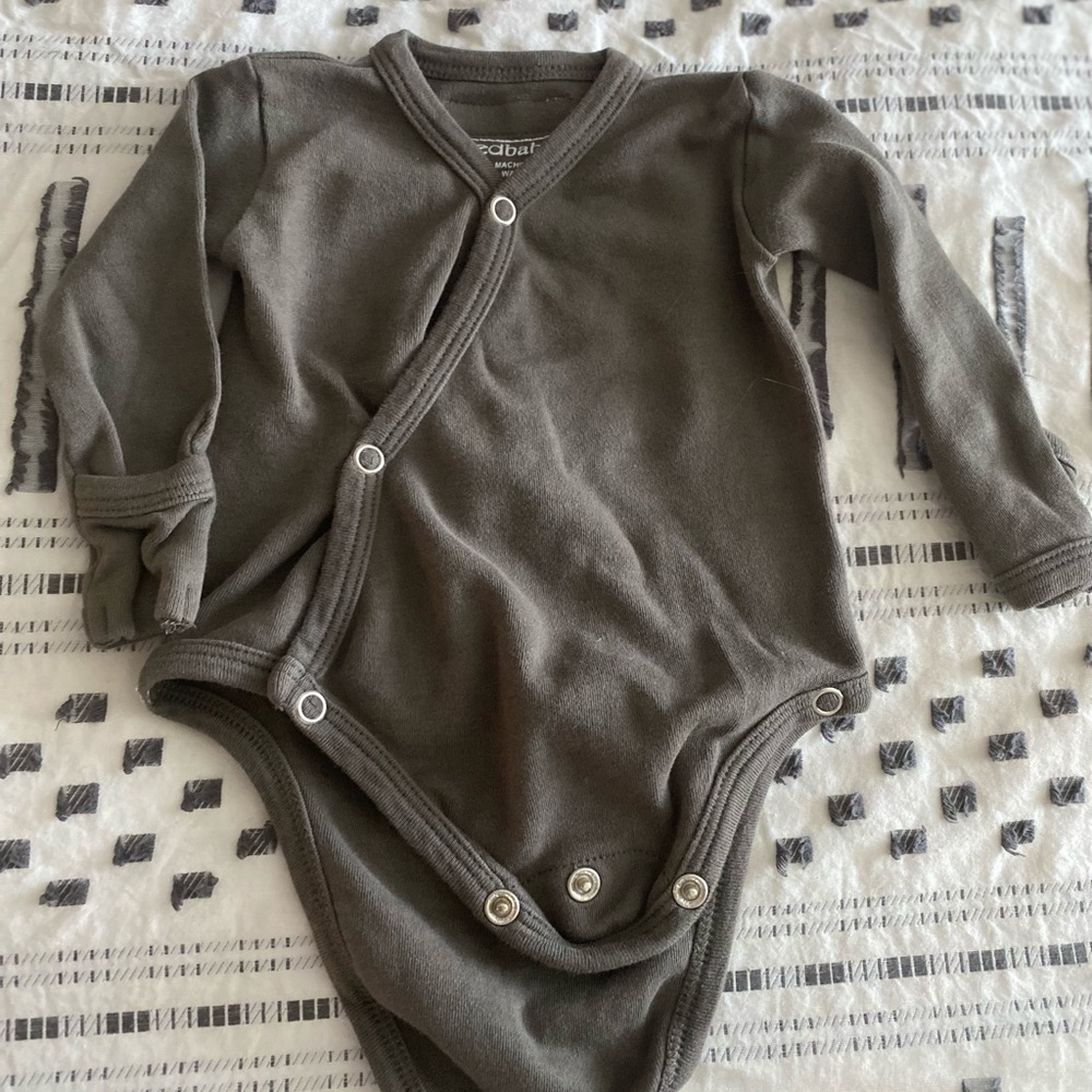 L’ovedbaby Onesie Pajama bundle 0-3 months - Picture 3 of 8